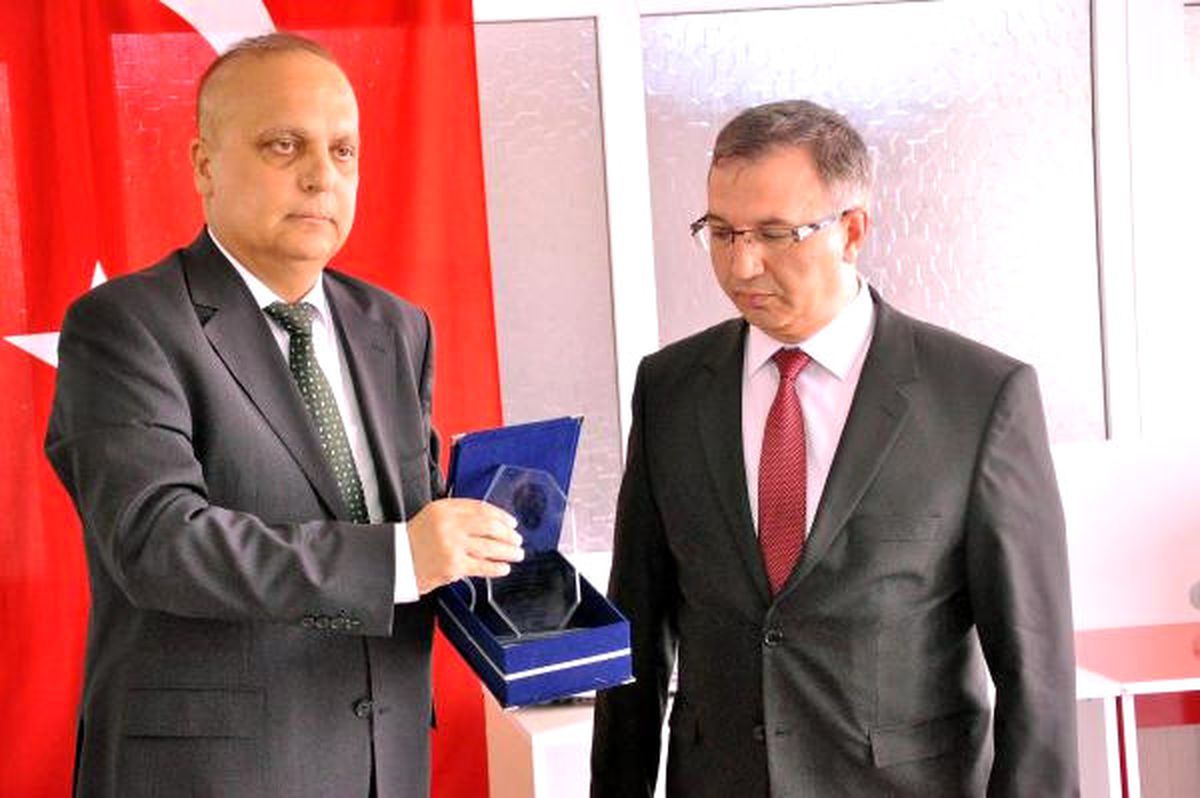 Elazığ Emniyet Müdürlüğü\'nde Devir Teslim Töreni
