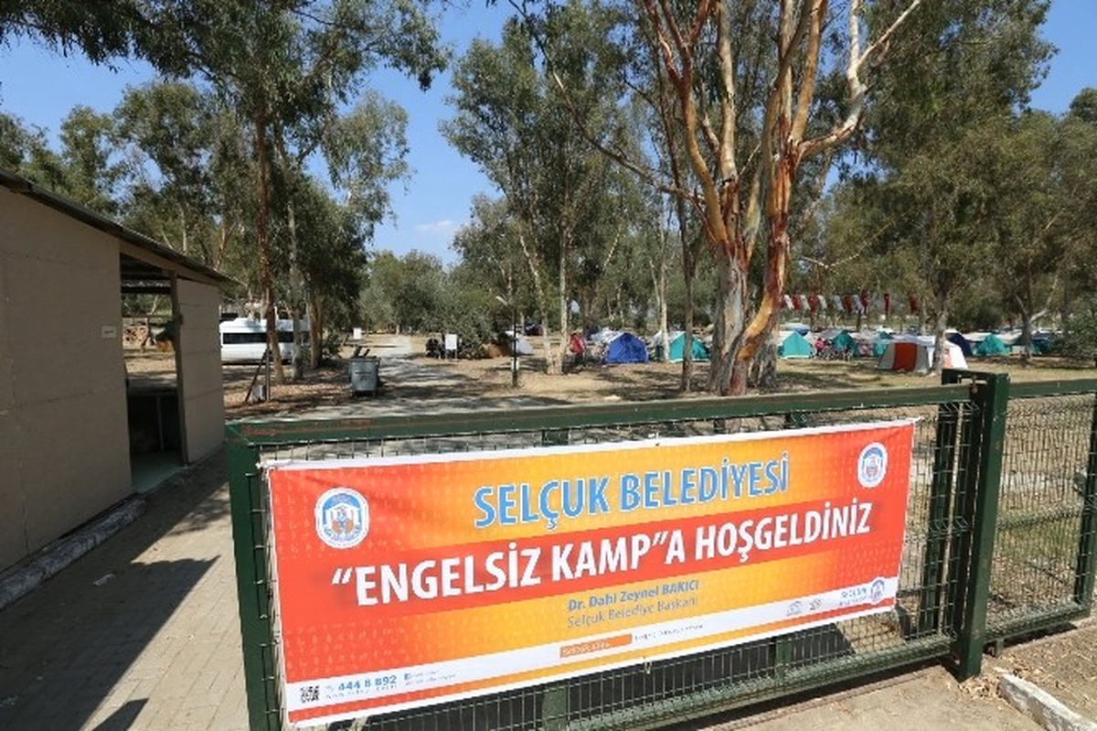Engelli Vatandaşlar, Pamucak\'ta Kampa Girdi