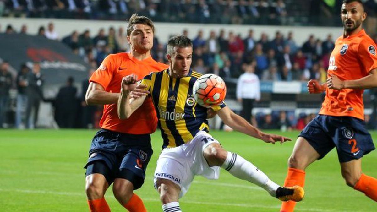Fenerbahçe\'nin Başakşehir Kabusu Sürüyor