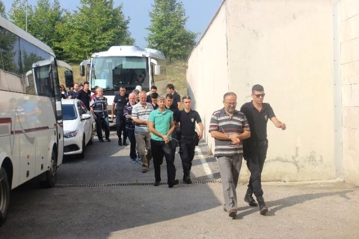 Gülen\'in Sağ Kolu Cevdet Türkyolu\'nun 8 Akrabası Tutuklandı