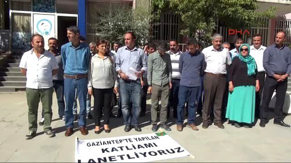 Hakkari\'de Hdp\'den Gaziantep İçin 3 Günlük Yas