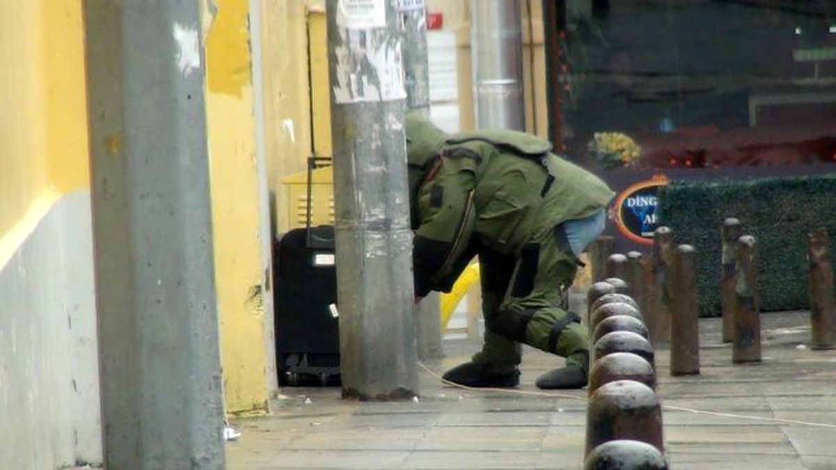 Beyoğlu\'nda Şüpheli Valiz