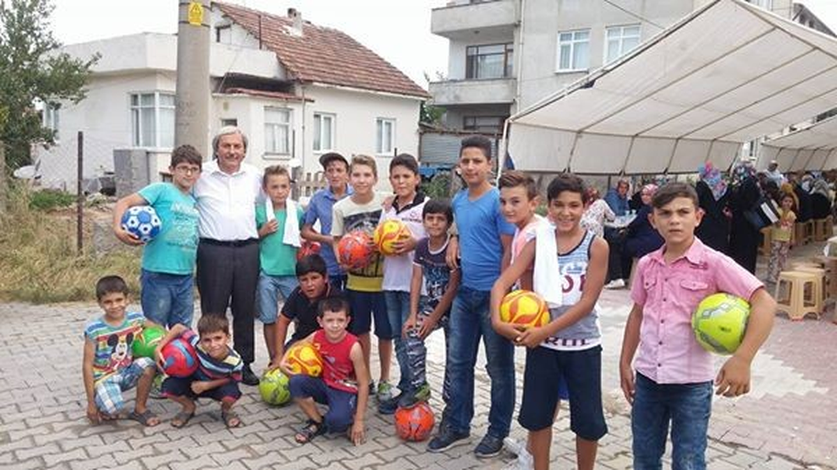 Osmaneli Belediyesi Çocukların Yüzünü Güldürmeye Devam Ediyor