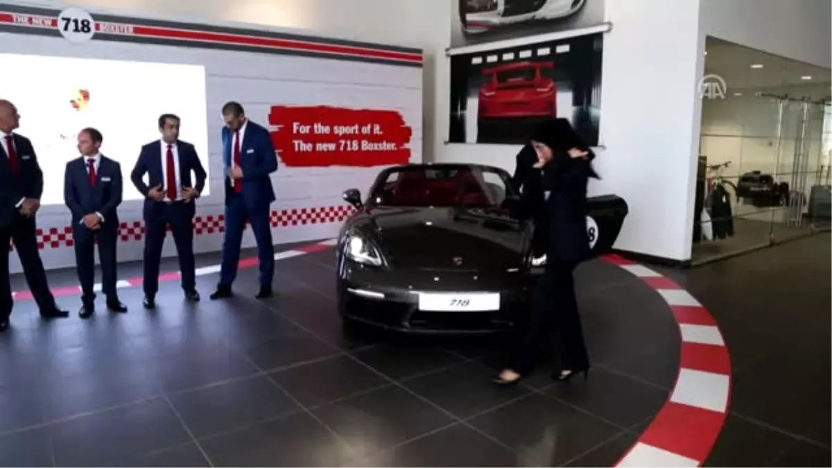 Porsche Bahreyn\'de Yeni Modellerini Tanıttı