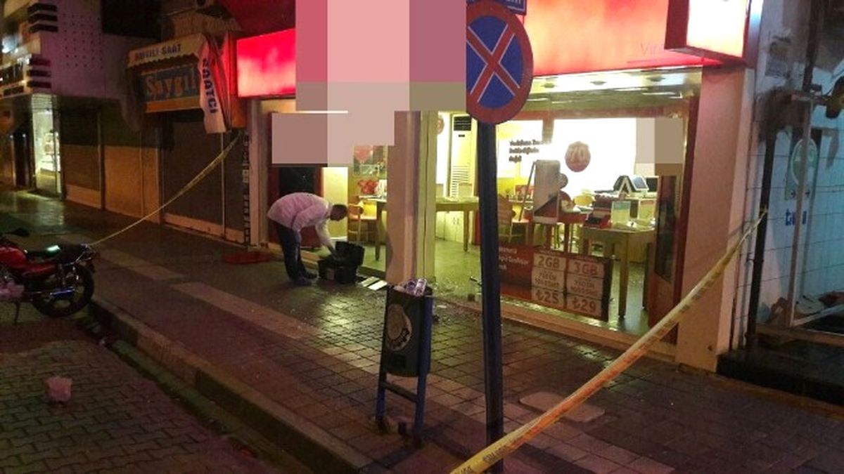 40 Saniyede 30 Bin Liralık Telefon Çaldılar