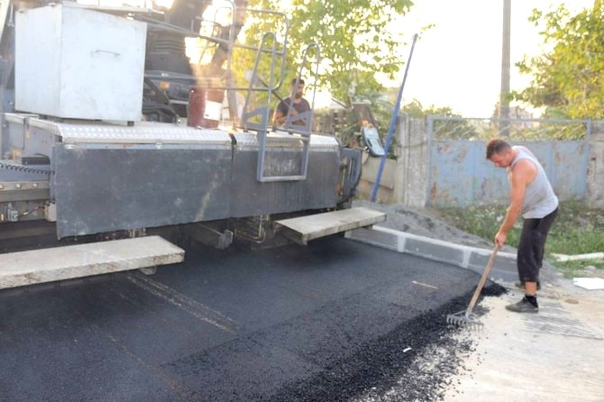 Akçakoca Belediyesinin Asfaltlama Çalışması Sürüyor