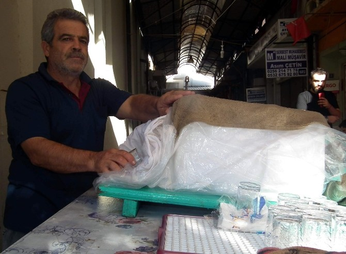 Aydınlılar Kar ile Serinliyor
