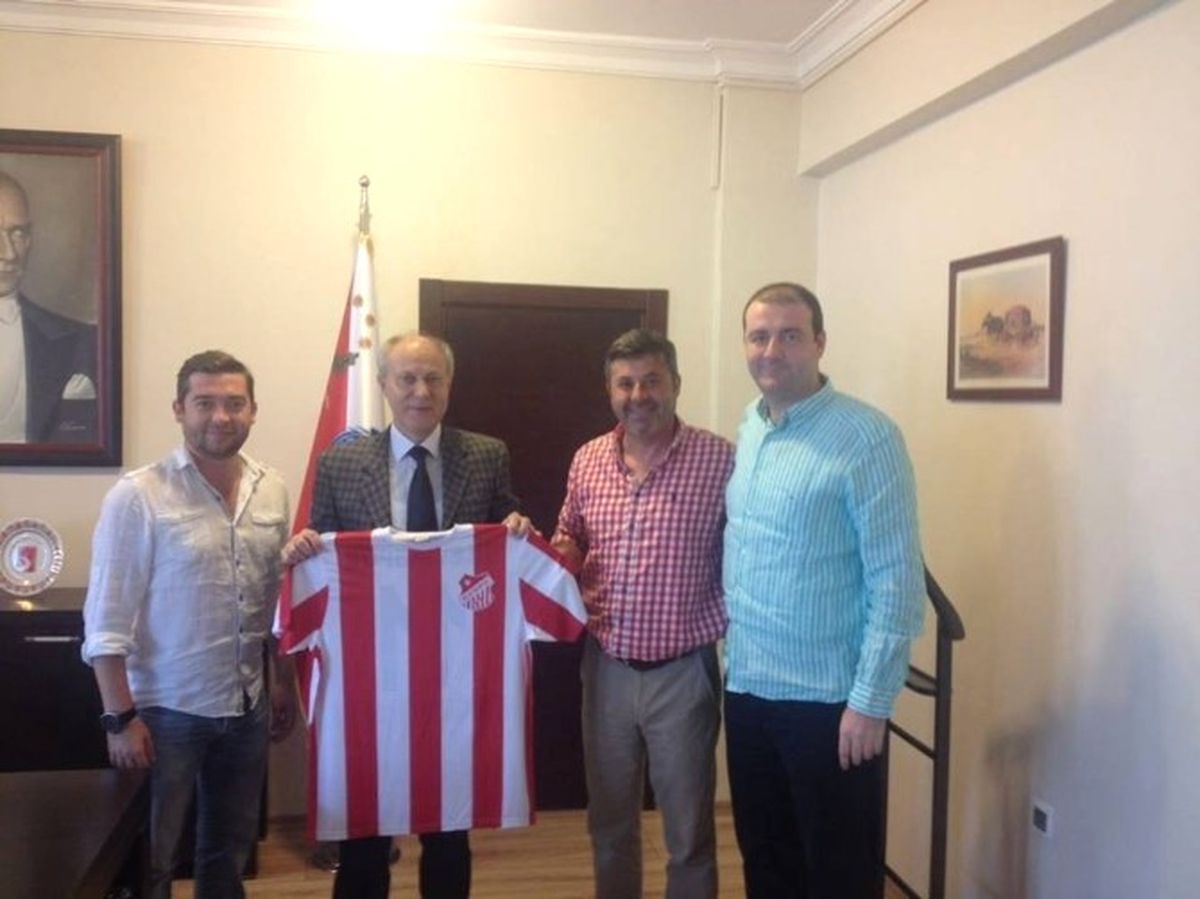 Bilecikspor Başkanı Cinoğlu\'ndan Emniyet Müdürü Namal\'a Ziyaret