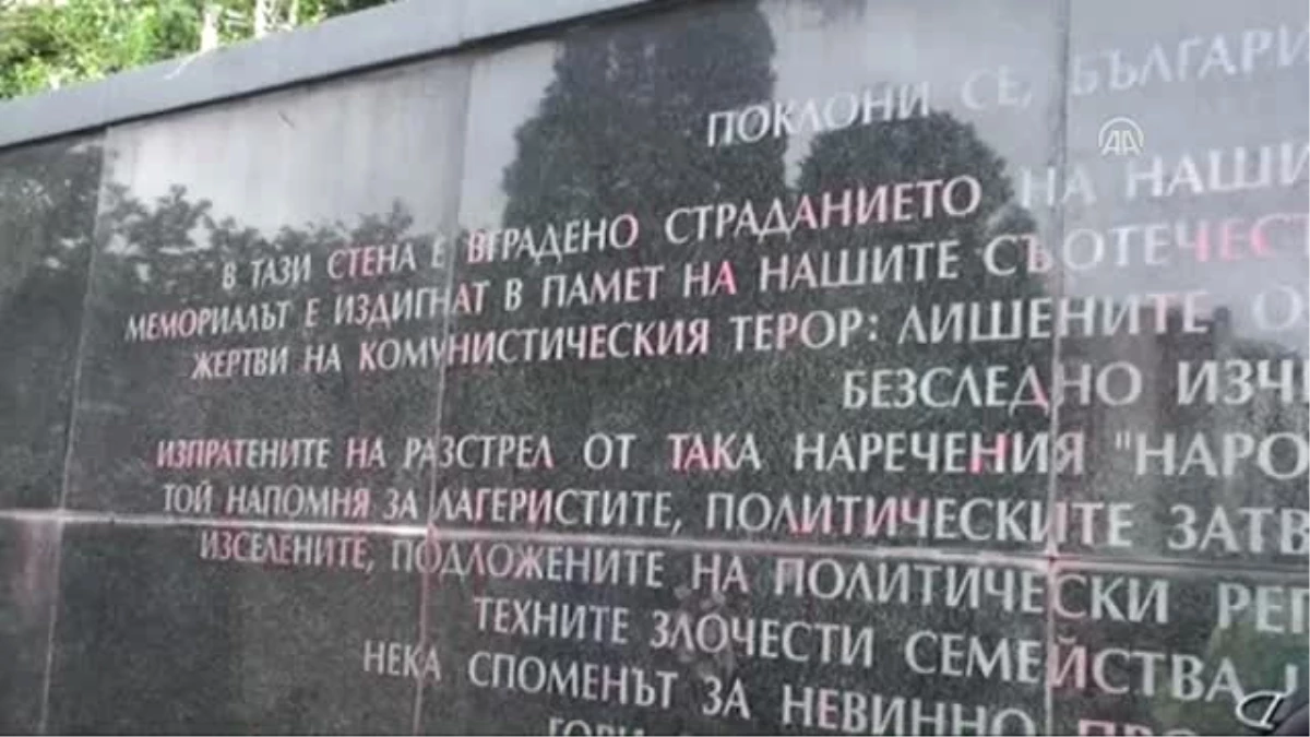Bulgaristan\'da Totaliter Rejimin Kurbanları Anıldı