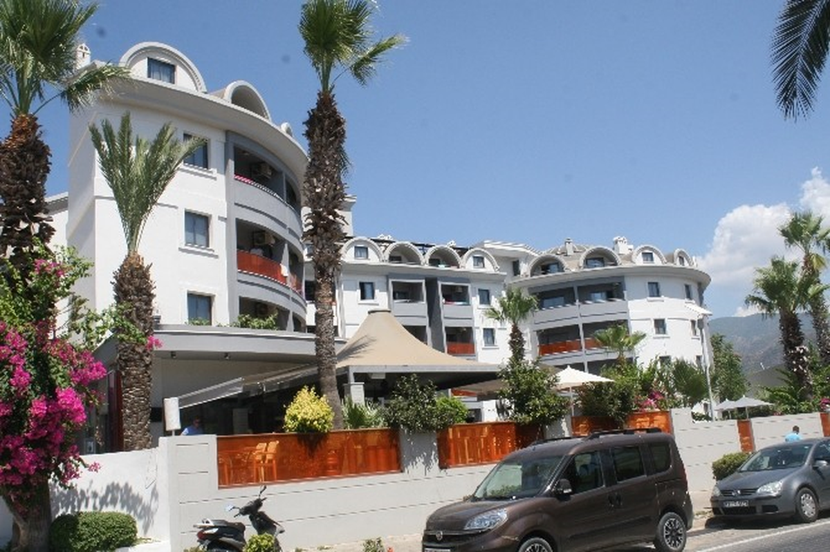 5 Ay Önce Rezervasyon Yaptıran Engelli Genç ve Ailesi Otele Alınmadı