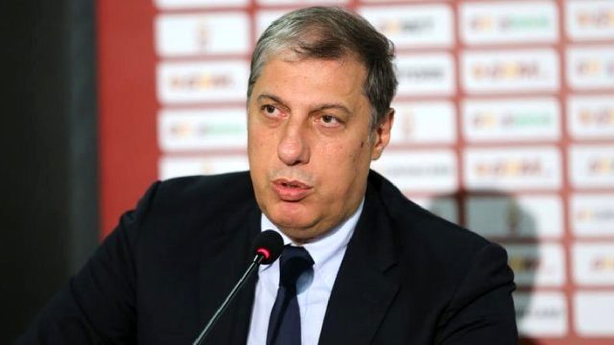 Galatasaray Sportif A.ş Yönetim Kurulu Üyesi Levent Nazifoğlu: "(Takımdan Ayrılmayan Oyuncular...