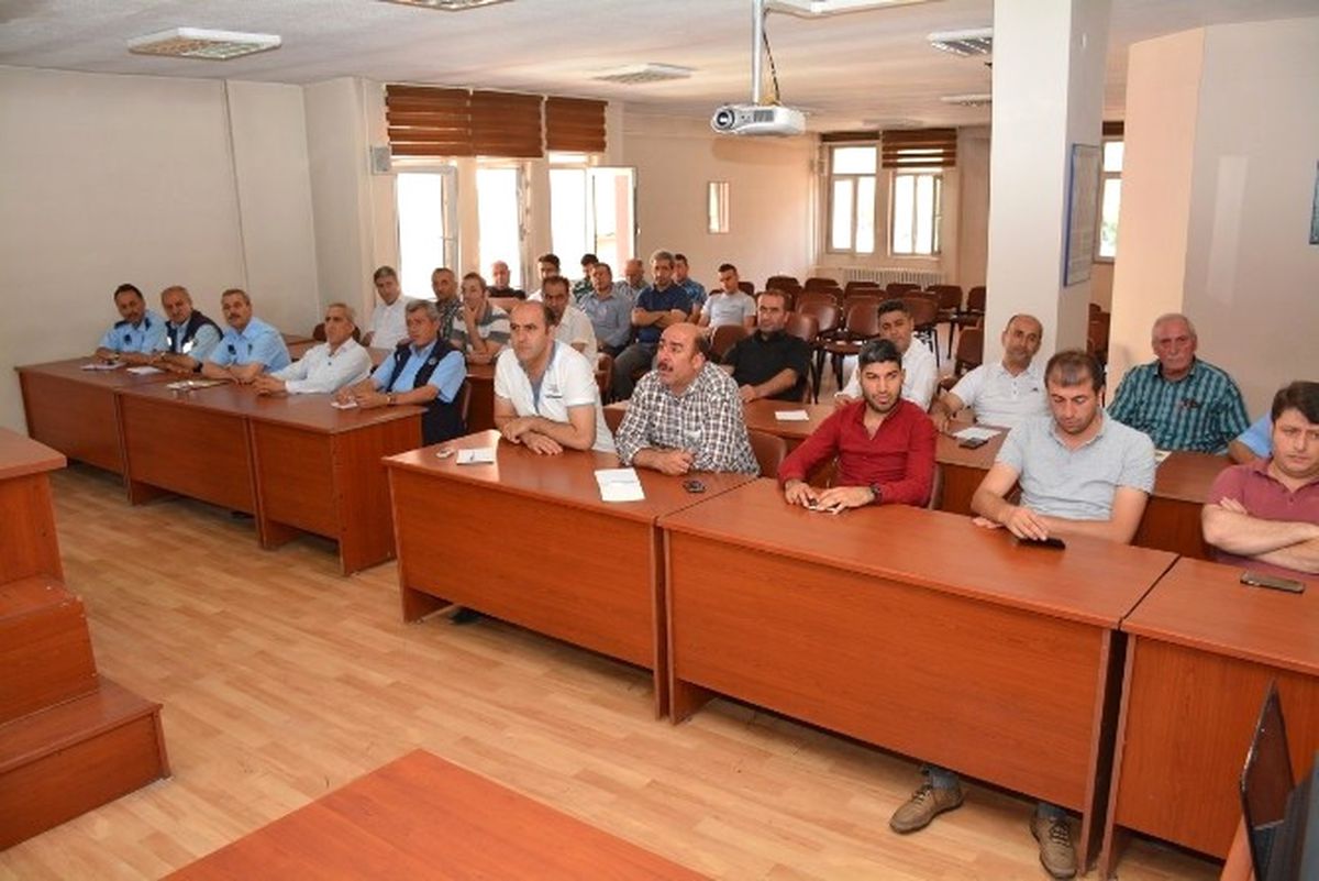 Hakkari\'de Belediye Personeline \'İş Güvenliği\' Eğitimi