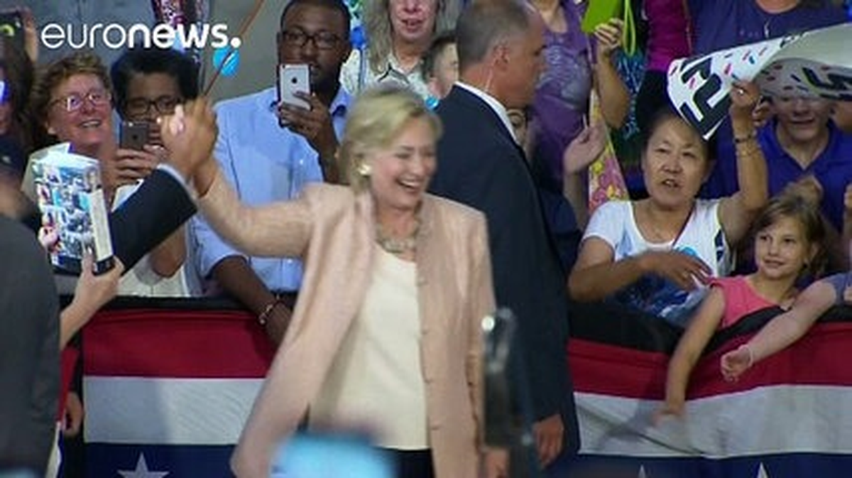 Hillary Clinton\'ın 15 Bin Elektronik Posta Yazışması Daha İncelenecek