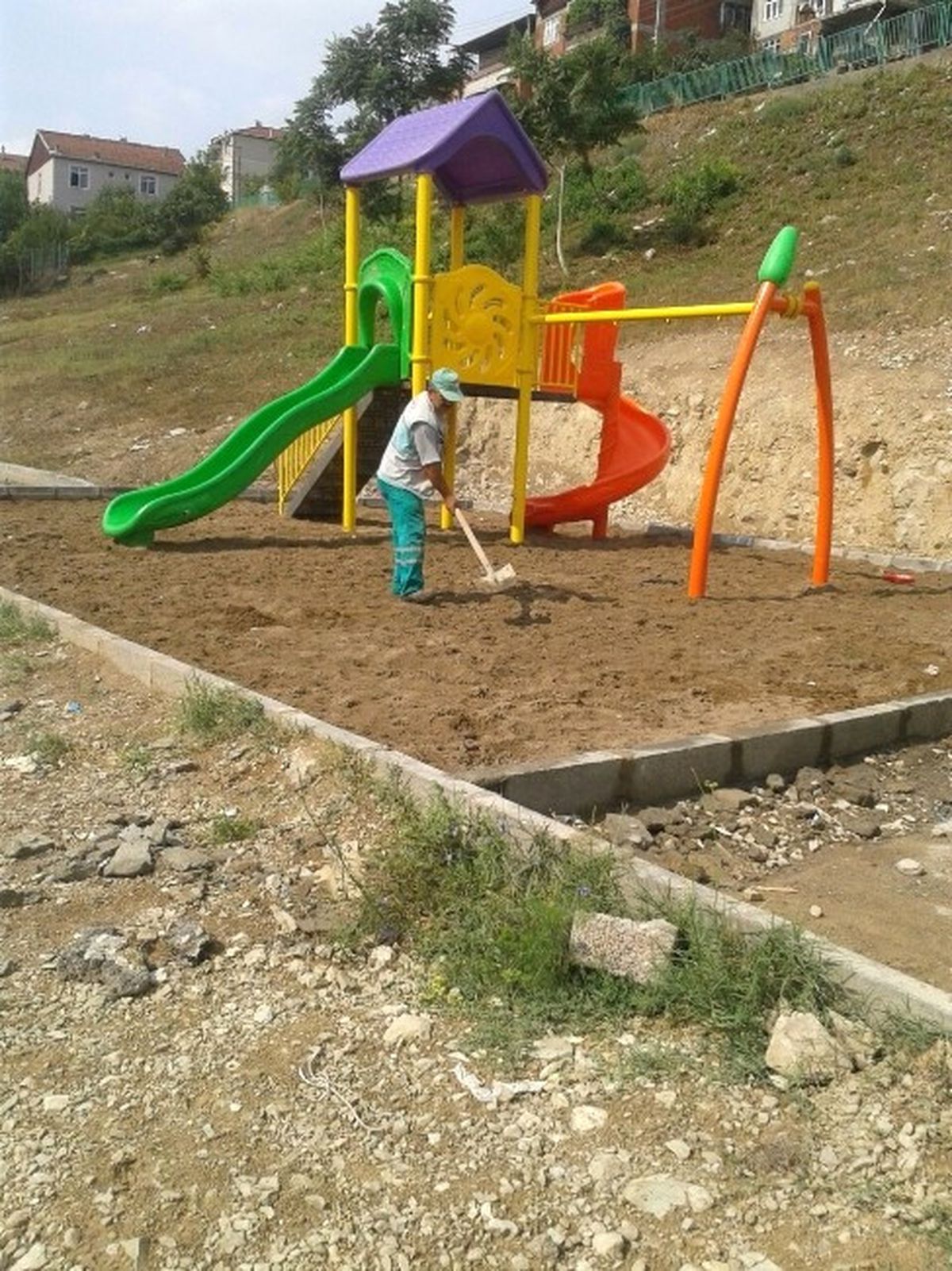 İzmit\'te Park ve Bahçelerin Yapım Çalışmaları Devam Ediyor