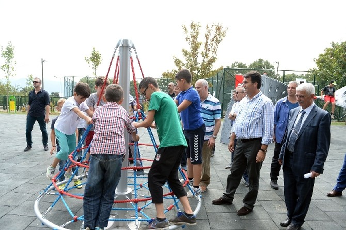 Osmangazi\'den Her Köye Park