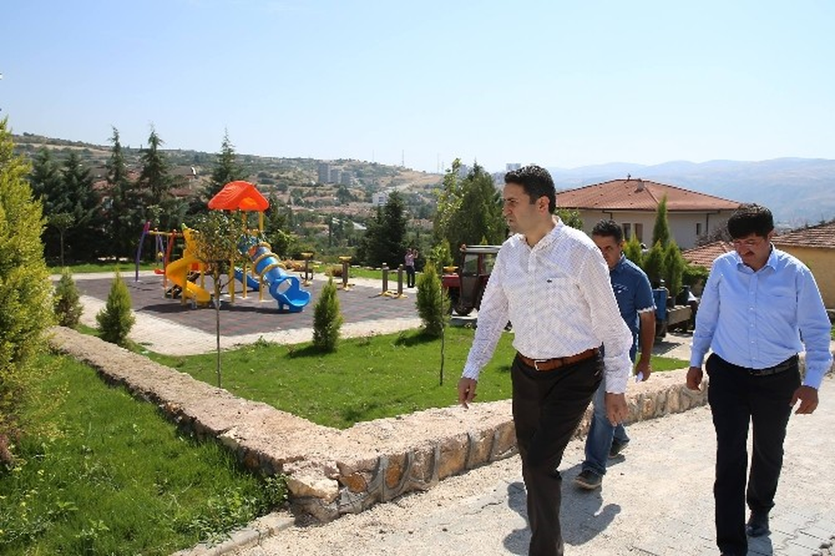 Sprey Boya ile Parklara Yazı Yazanlara Uyarı