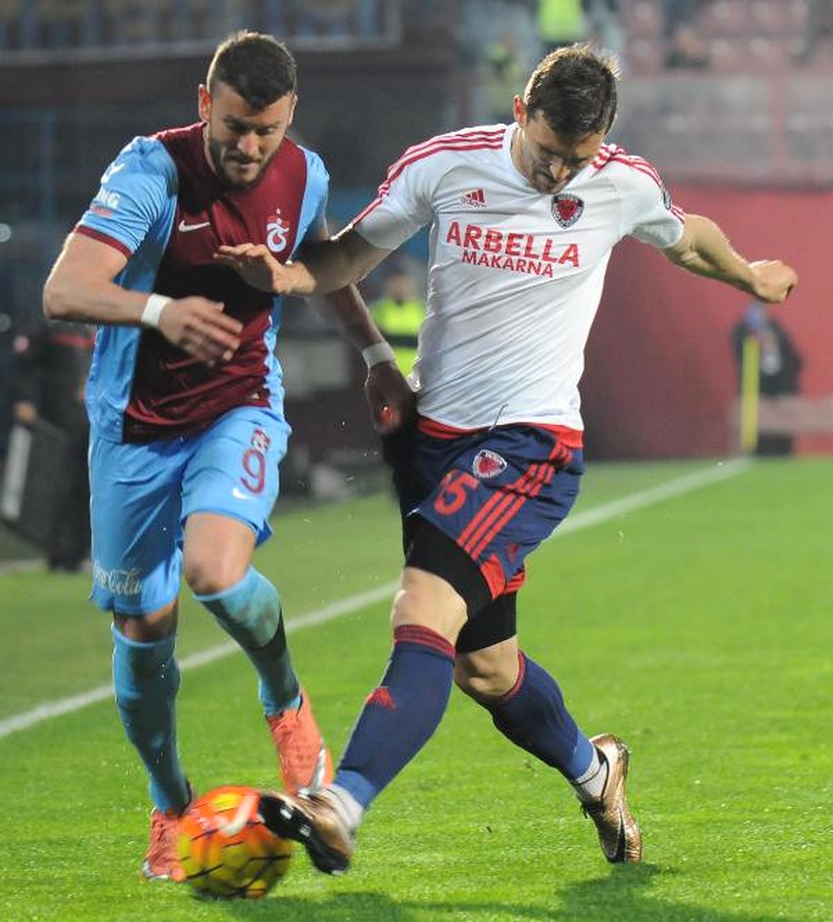 Trabzonspor Sefa Yılmaz\'ı Alanyaspor\'a Verdi