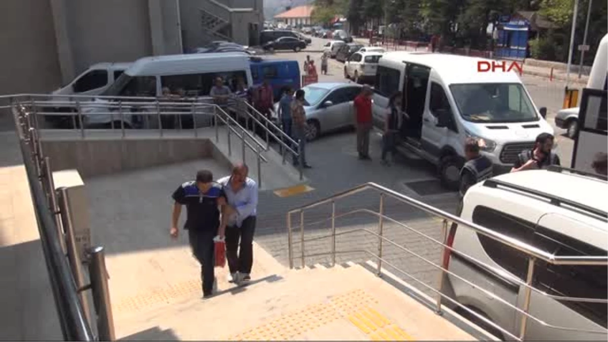 Zonguldak\'ta Fetö Soruşturmasında 13 Kişi Adliyede