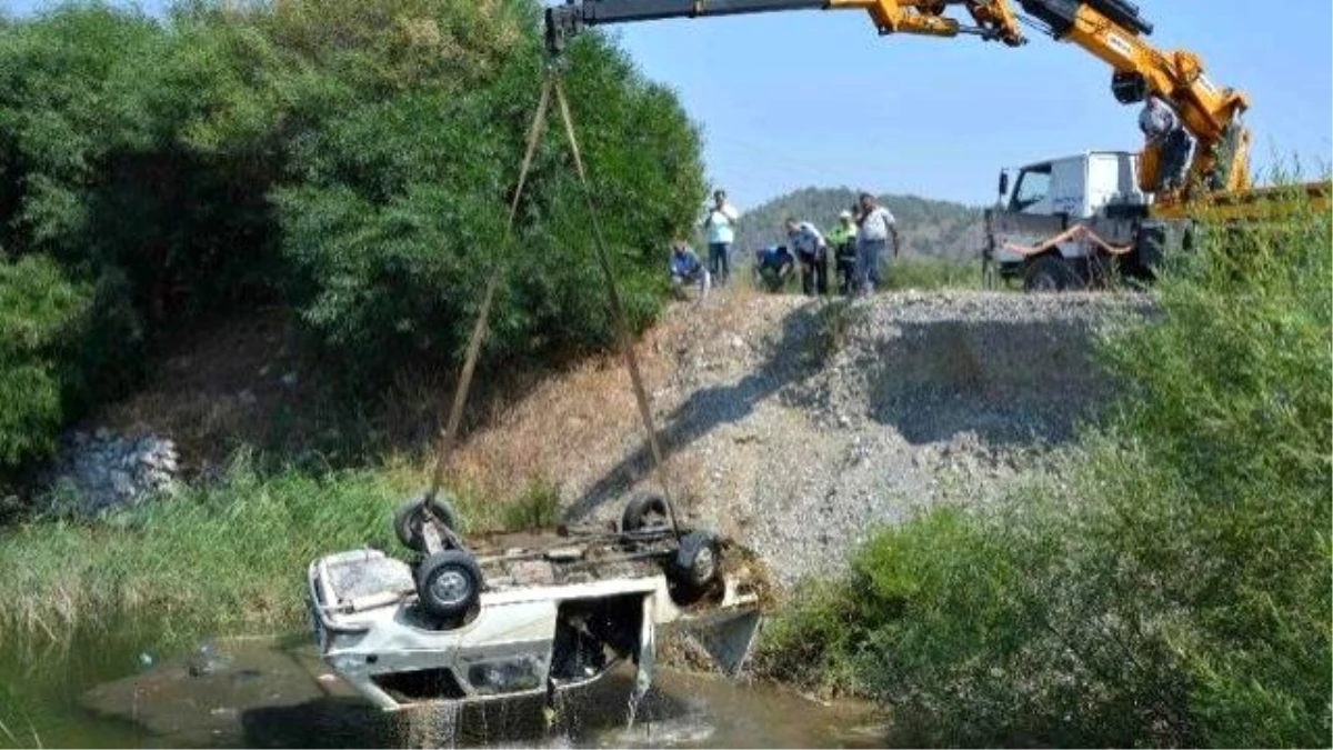 3 Gündür Kayıp Olan Kişi, Kanala Yuvarlanan Aracında Ölü Bulundu