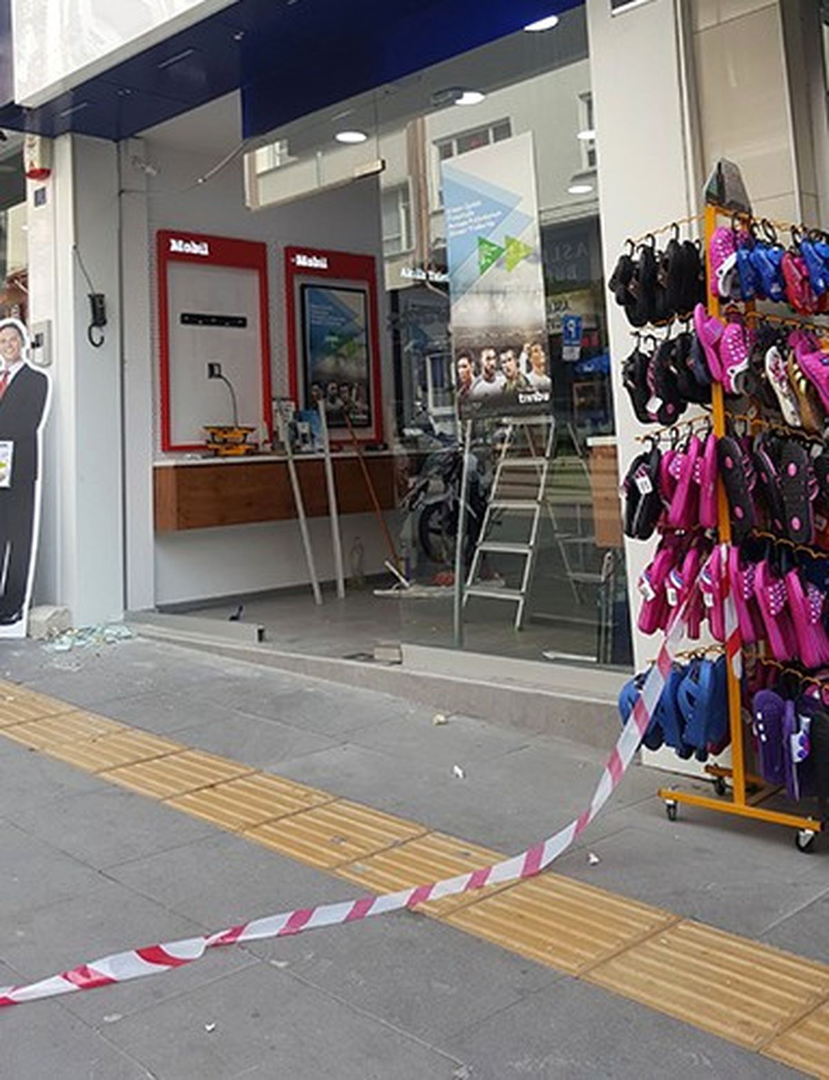 40 Saniyede 40 Telefon Çaldılar