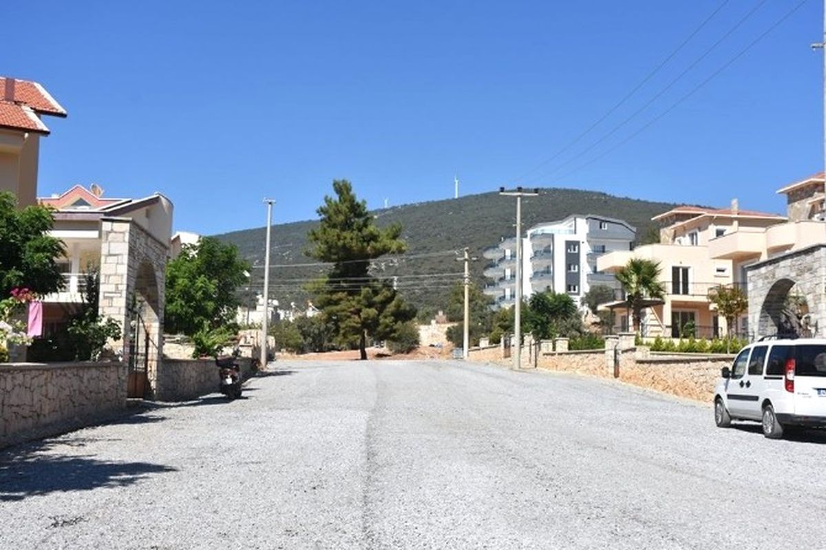Akbük\'te Sathi Kaplama Çalışmaları Başladı