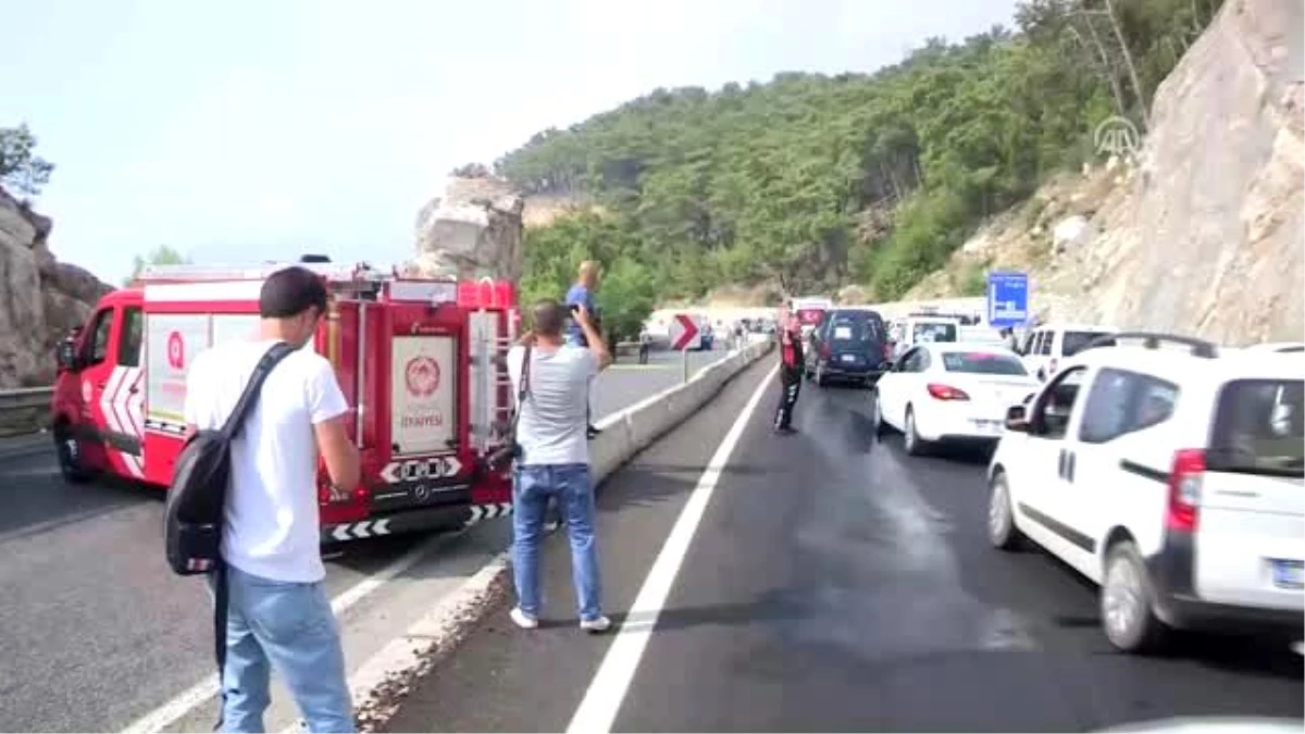 Askeri Aracın Geçişi Sırasında Patlama - Antalya
