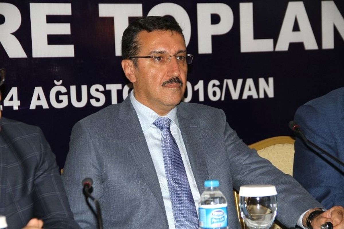 Bakan Tüfenkçi Van\'dan Ayrıldı