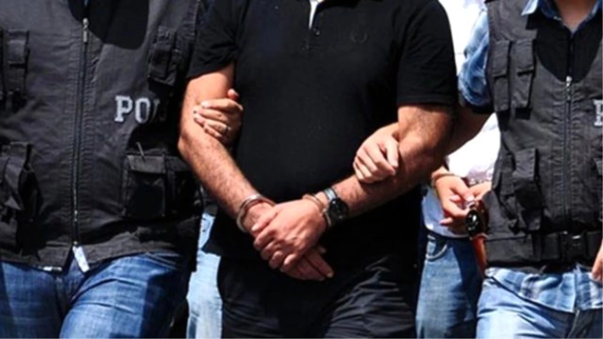 Bülent Arınç\'ın Eşinin Akrabası Tutuklandı