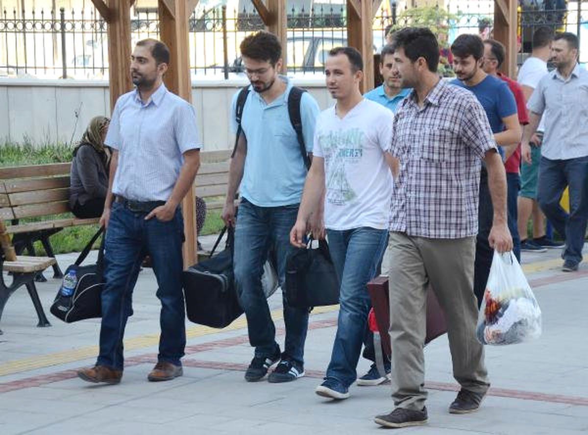 Burdur\'da Fetö\'den 26 Polis, 1 Uzman Çavuş Tutuklandı