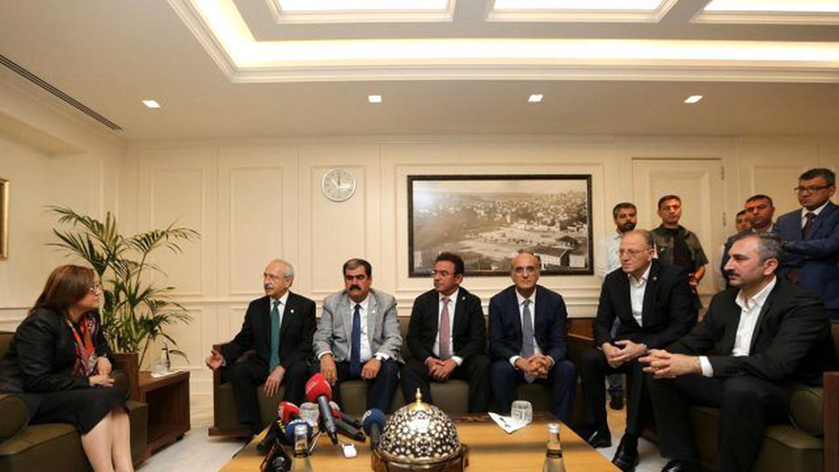 CHP Genel Başkanı Kılıçdaroğlu\'ndan Başkan Şahin\'e Ziyaret
