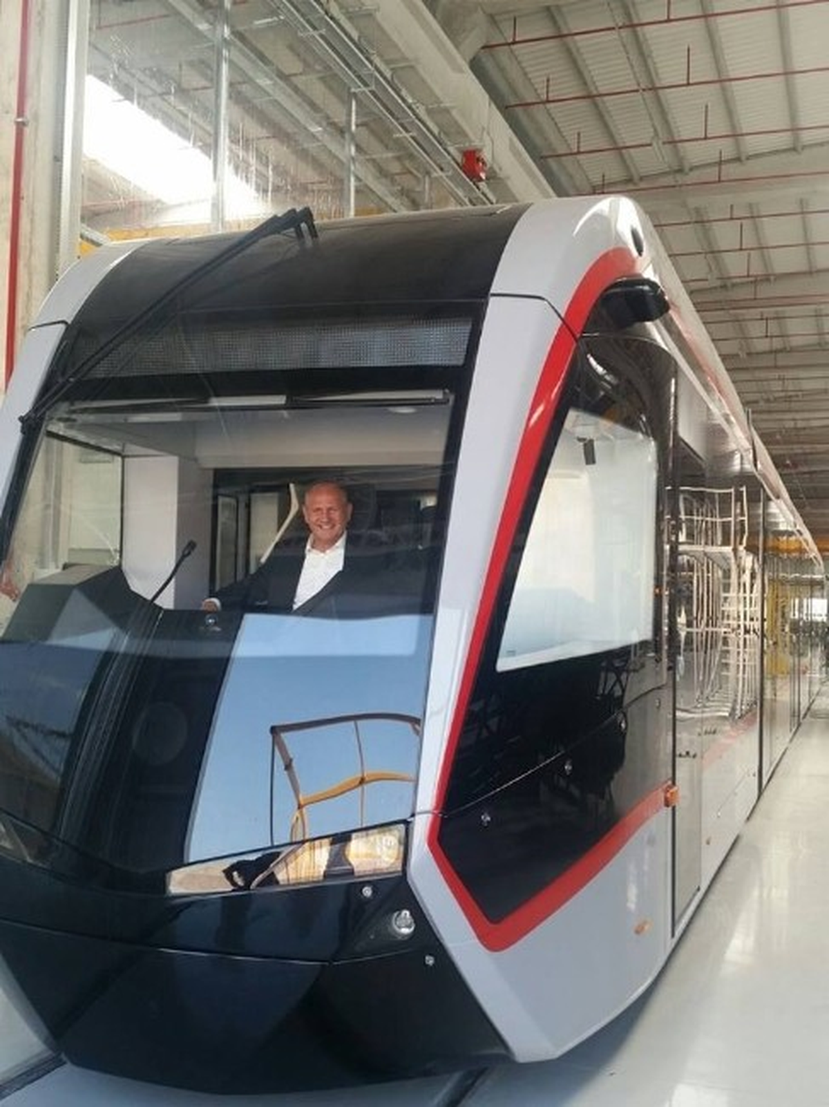 Düzce\'de Ulaşıma Elektrikli Metrobüs Desteği