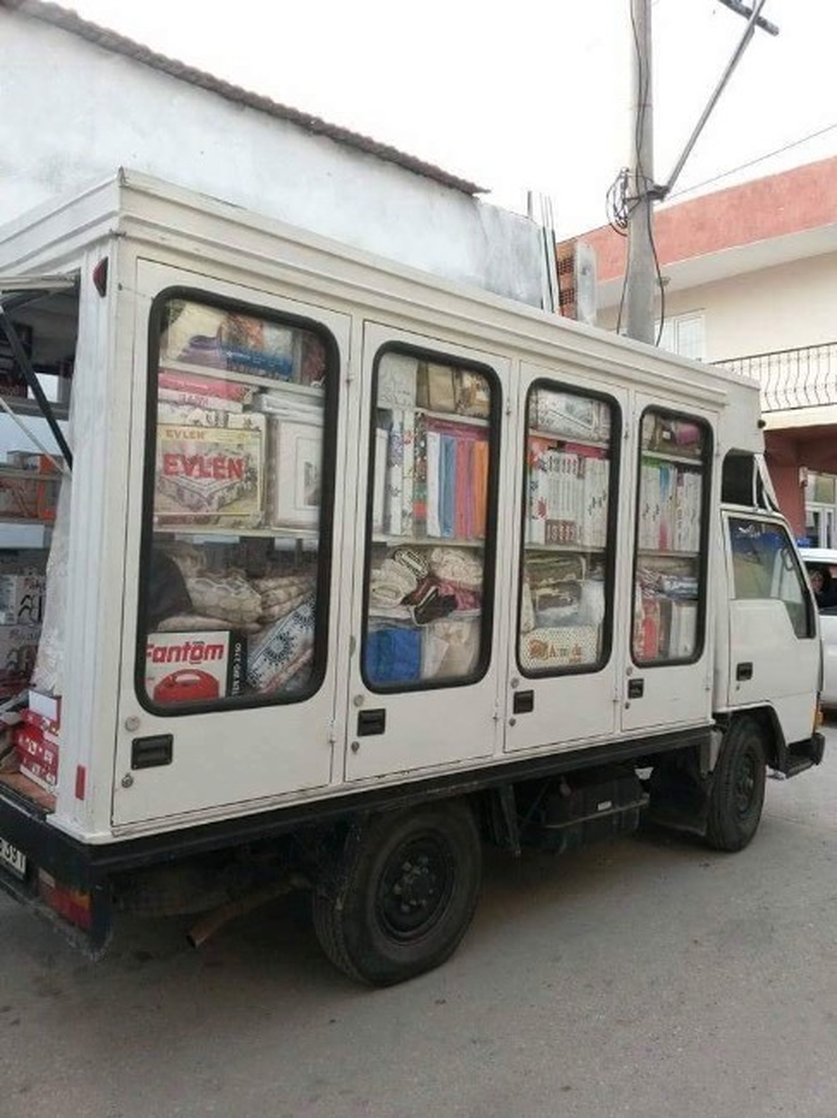 Ekmek Teknesi Çalındı