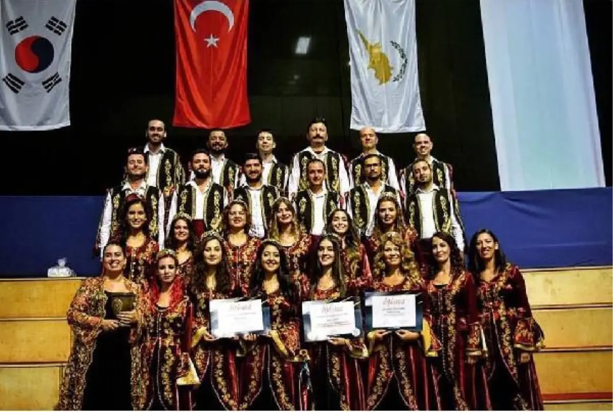 Ertuğrul Oğuz Fırat Korosu, Macaristan'da Gümüş Diploma Aldı