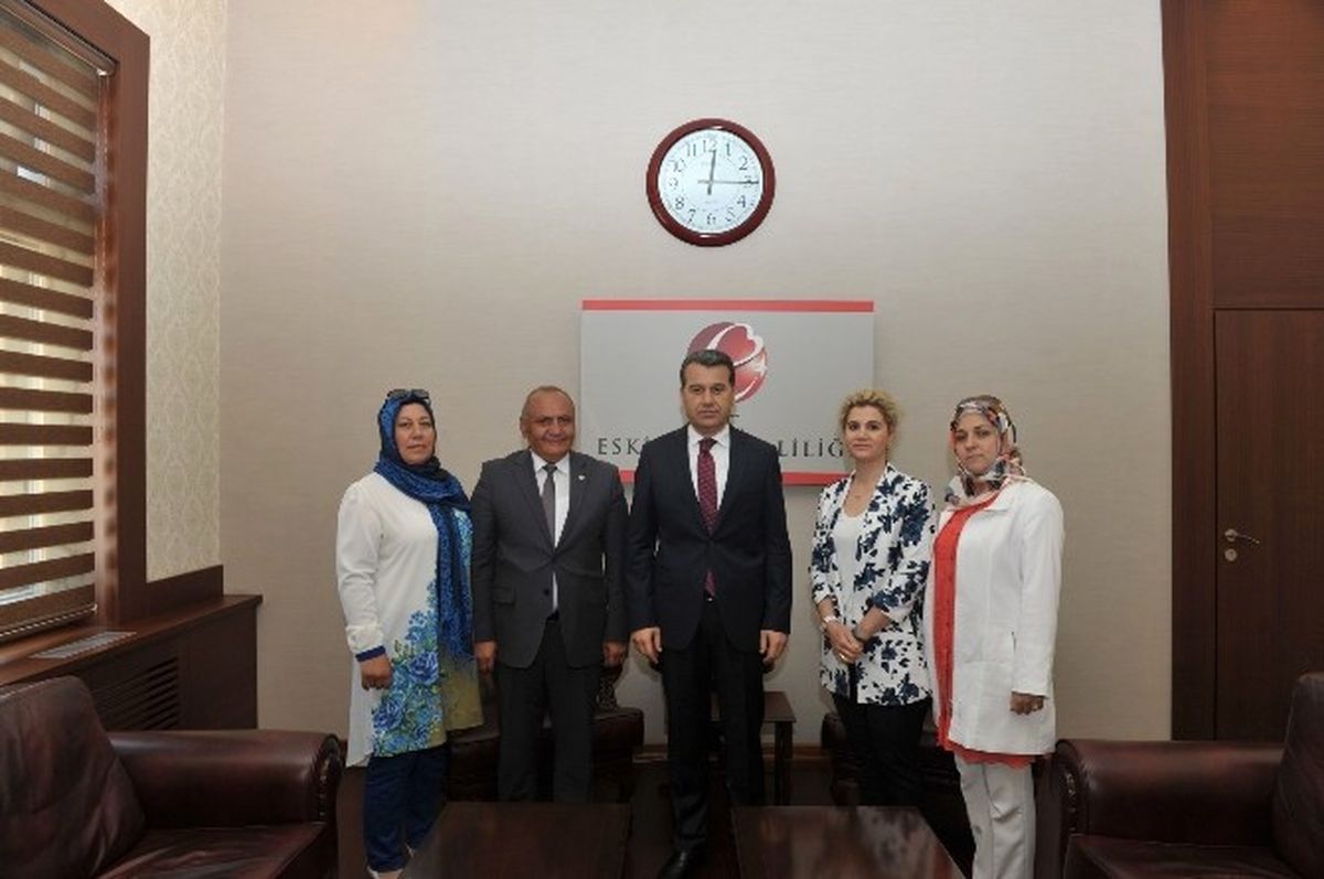 Eskişehir Türkmenler Derneği\'nden Vali Çelik\'e Ziyaret