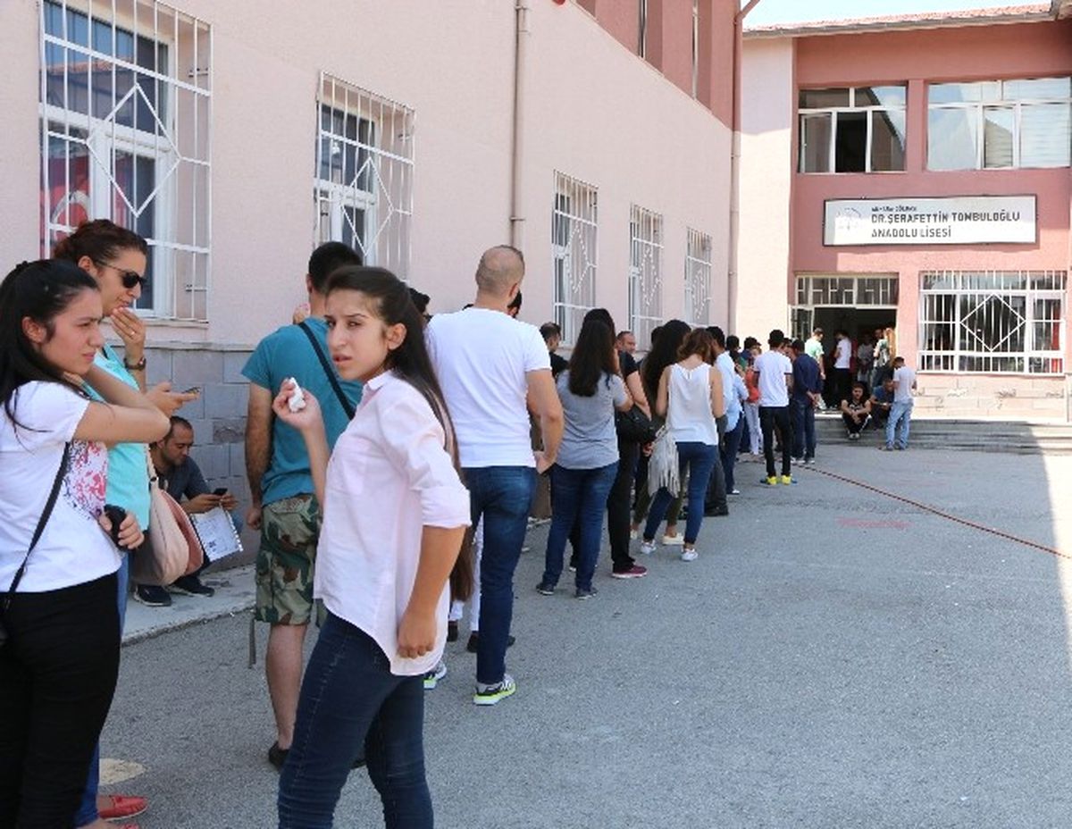 Gölbaşı\'nda KPSS İçin 3 Bin 740 Kişi Başvurdu