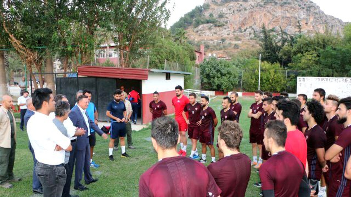 Hatayspor Antrenmanına Sürpriz Ziyaret