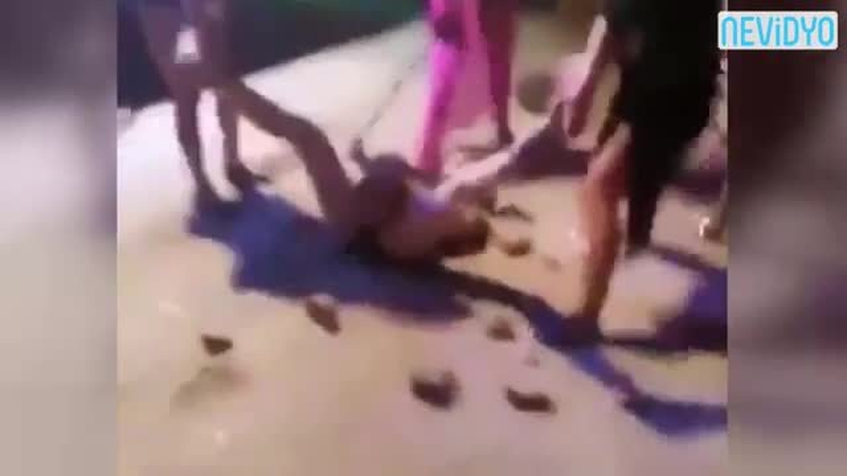 Kasıklarında Tuğla Kırdılar