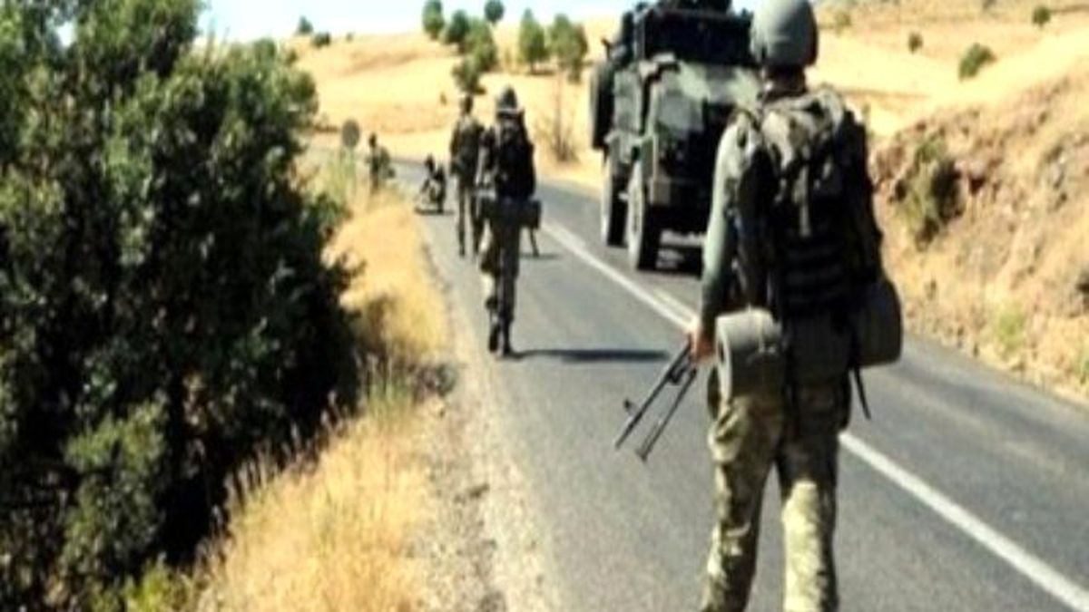 Lice\'de Askere Saldırı: 5 Şehit