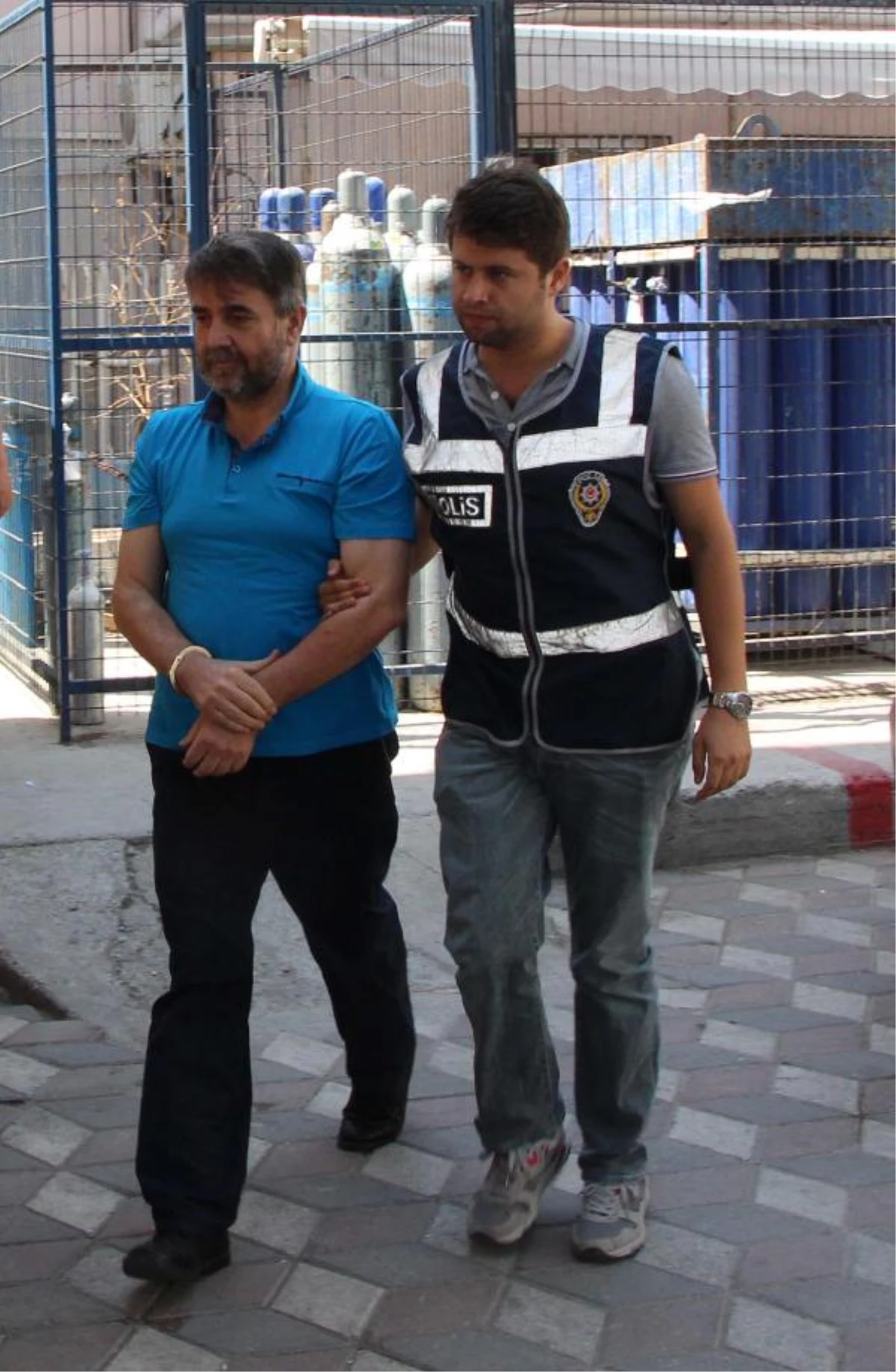Manisa\'da Ziya Tay ve Ferhat Bozkaya İtiraz Üzerine Tutuklandı