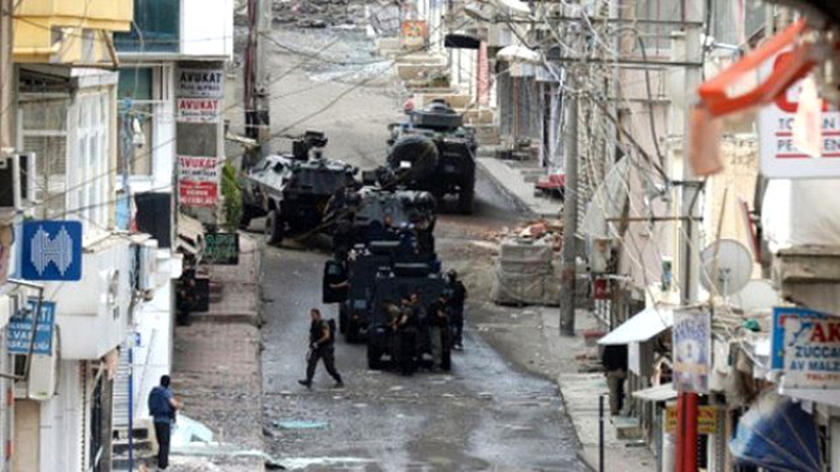 Nusaybin\'de Sokağa Çıkma Yasağı Saatleri Değiştirildi