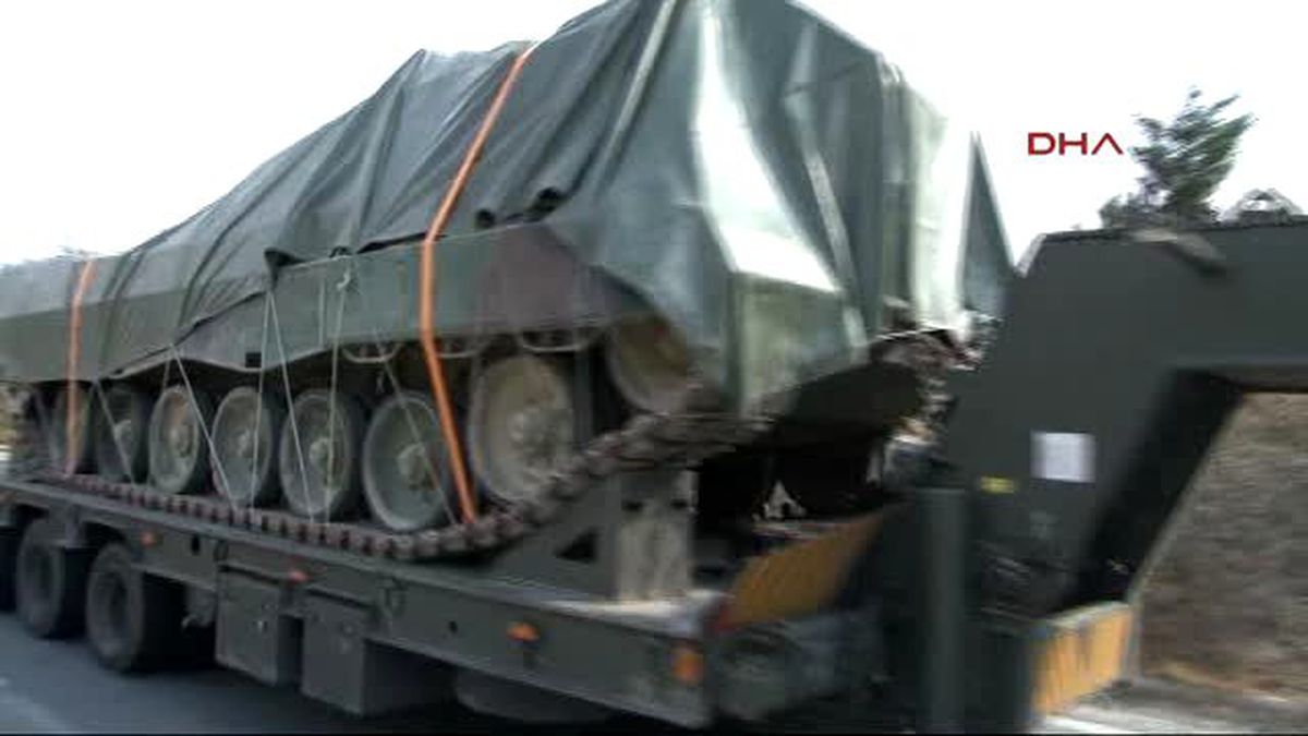 Tanklar Gaziantep\'e Naklediliyor