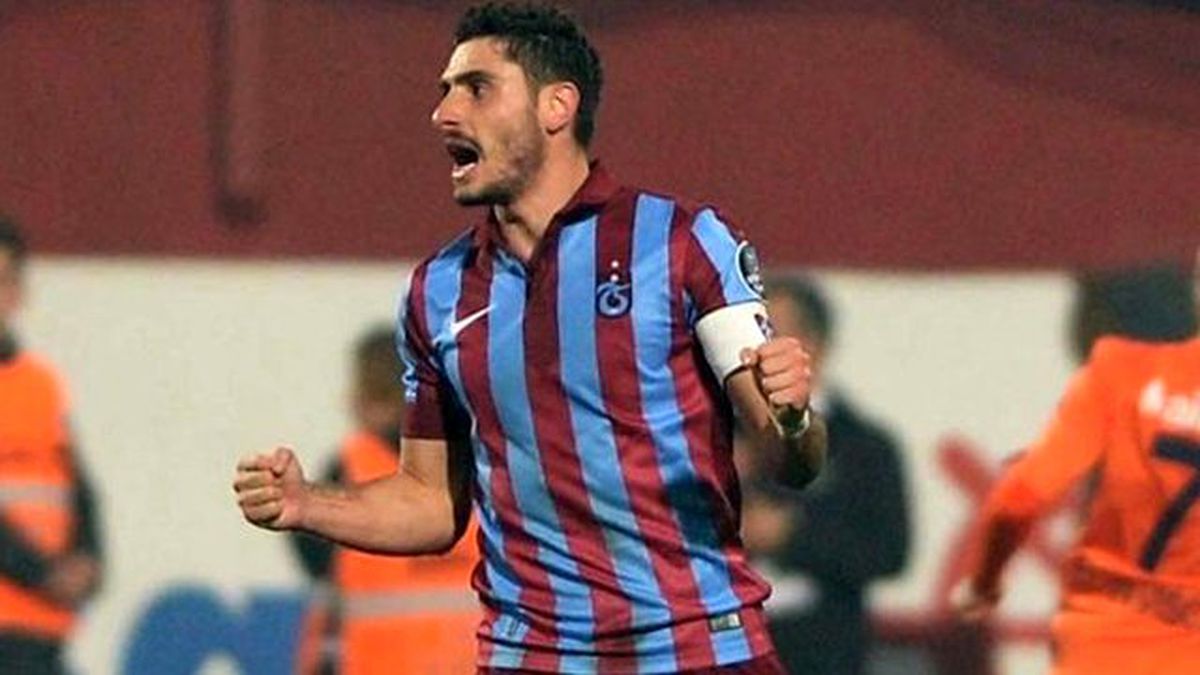 Trabzonspor, Özer Hurmacının Sözleşmesini Tek Taraflı Feshetti