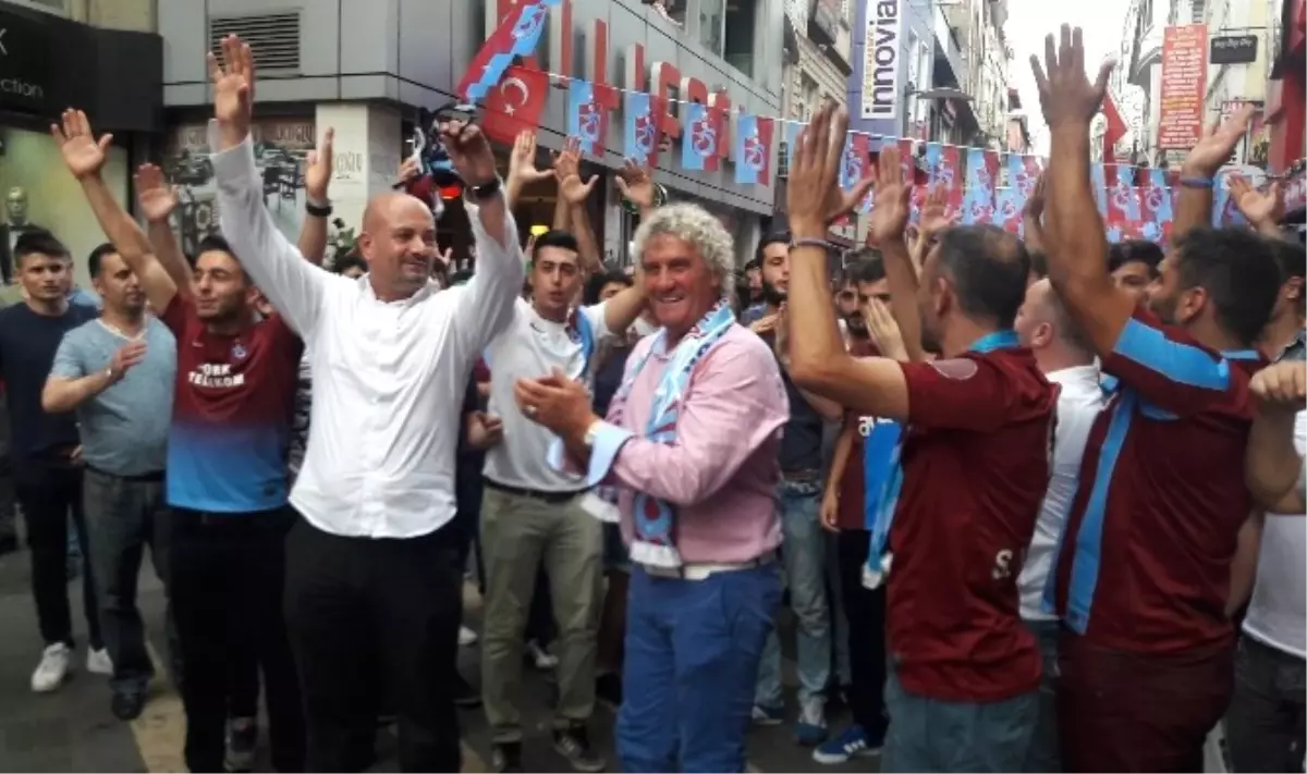 Trabzonspor\'un Efsane İsimleri Taraftarla Buluştu