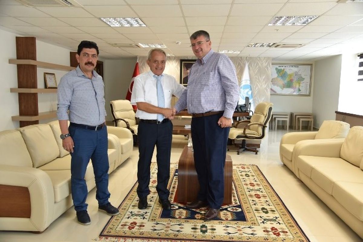 Yunusemre Belediyesi\'nden Maski Genel Müdürüne Tebrik
