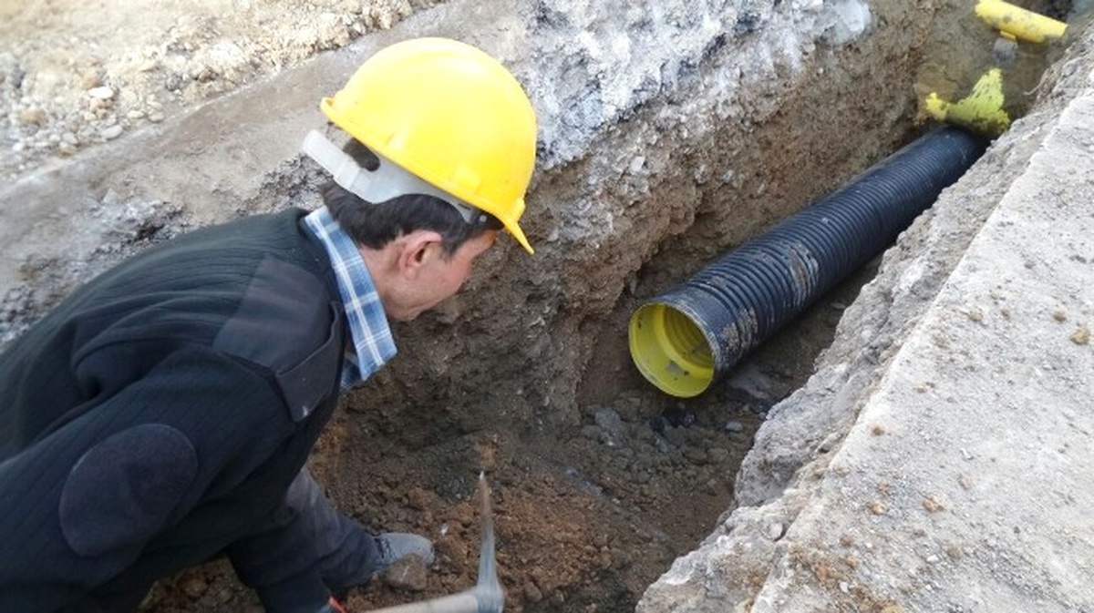 11 Mahalleye 35 Bin Metre Yağmursuyu Hattı Döşendi