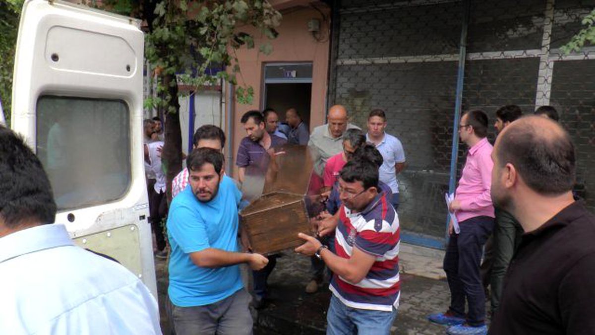 12 Yaşındaki Çocuk Evinde İple Asılmış Halde Bulundu