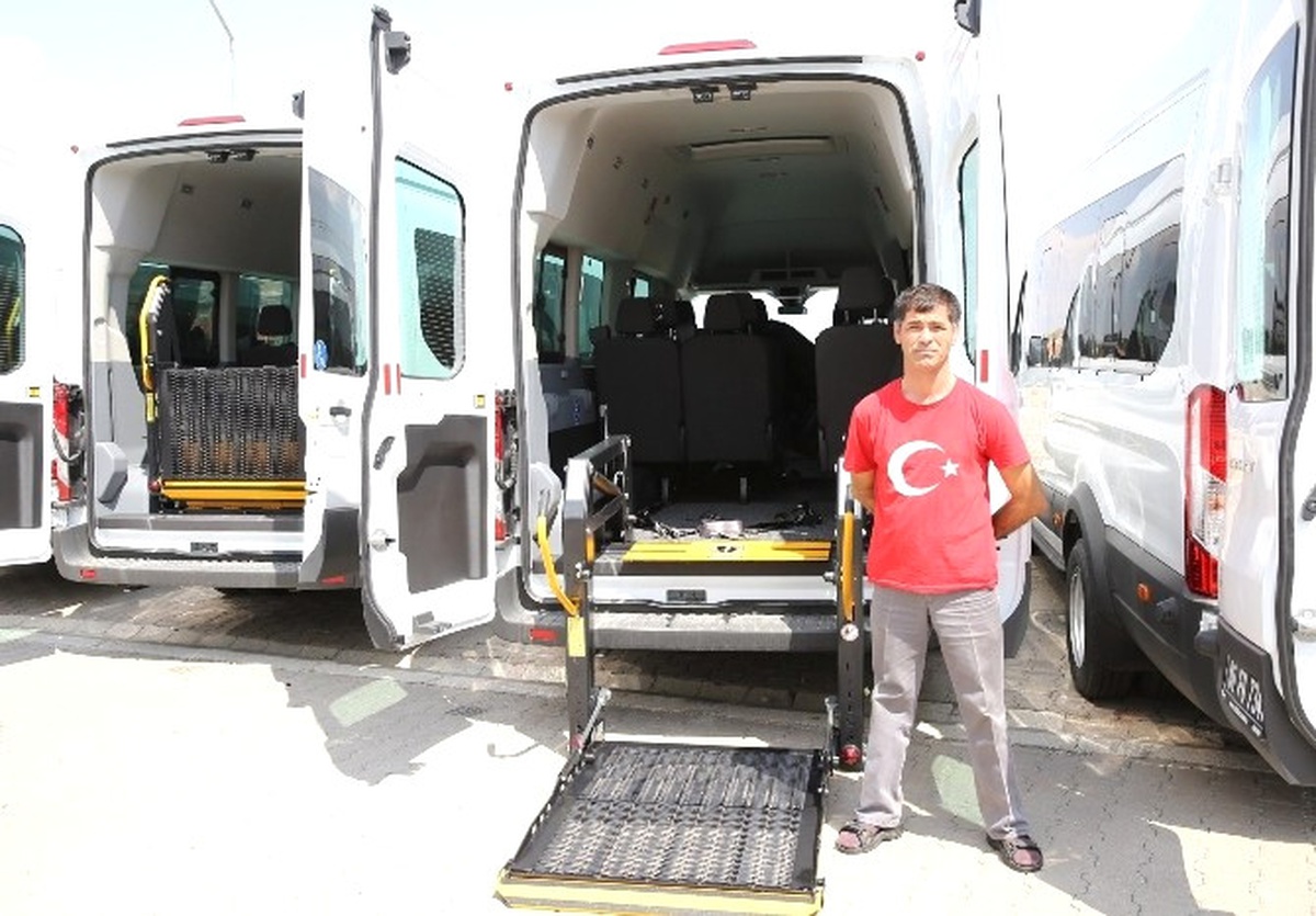 Aile ve Sosyal Politikalar Bakanlığı\'ndan 51 ile 51 Özel Engelli Minibüs