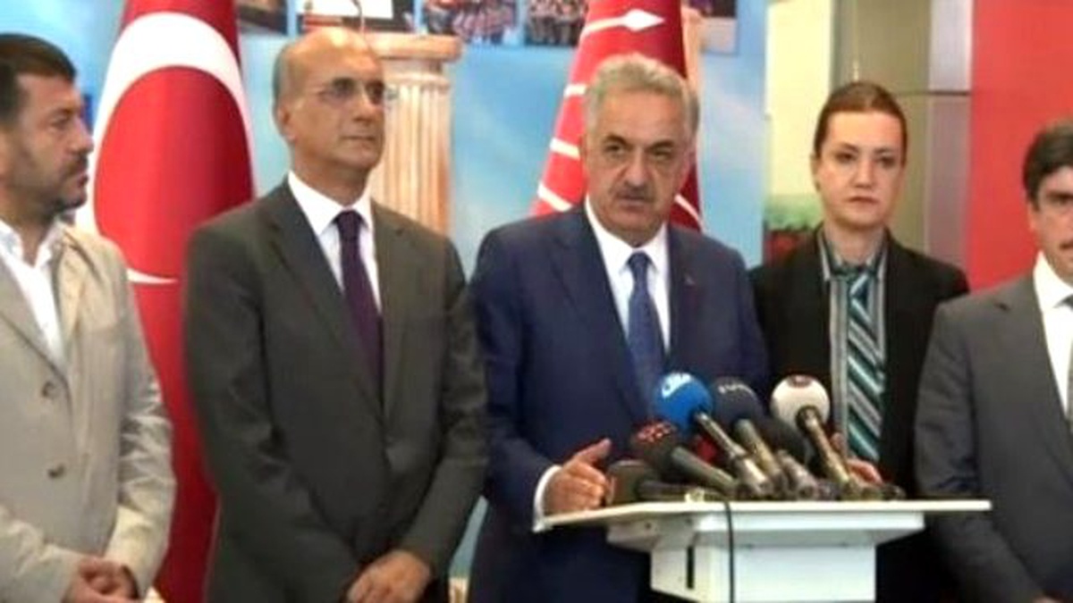 AK Parti\'den CHP\'ye Geçmiş Olsun Ziyareti