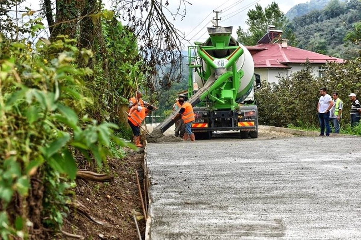 Altınordu\'da Beton Yol Tamgaz
