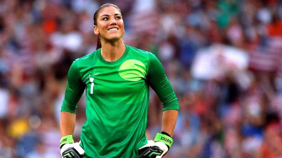 Amerikalı Kadın Futbolcu Hope Solo, Milli Takımdan 6 Ay Uzaklaştırıldı